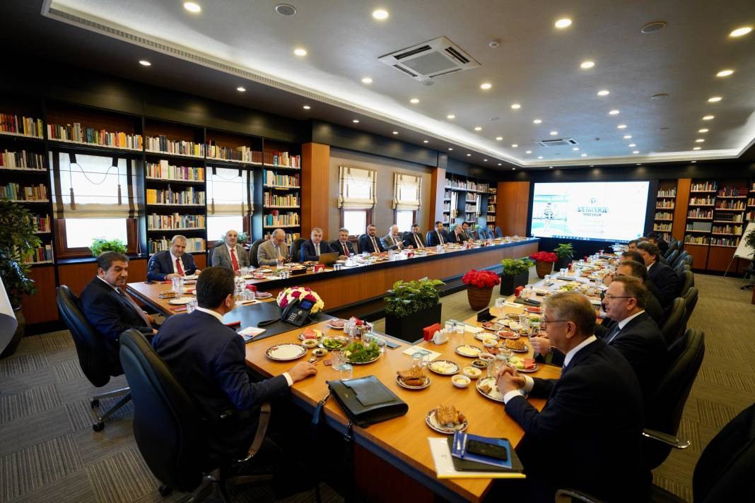 Bu bir devran döndü fotoğrafıdır. Geçen dönem İmamoğlu'na kan kusturan Göksu bu defa hasretle sarıldı - Resim: 2